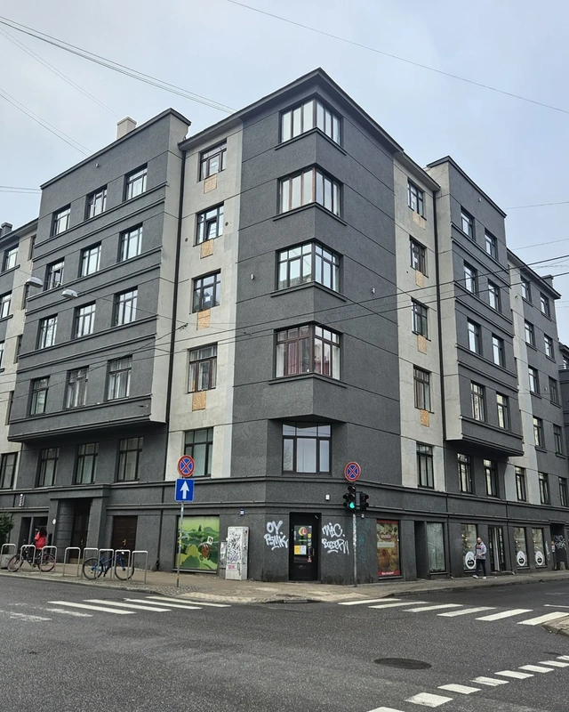 3 istabu dzīvoklis centrā