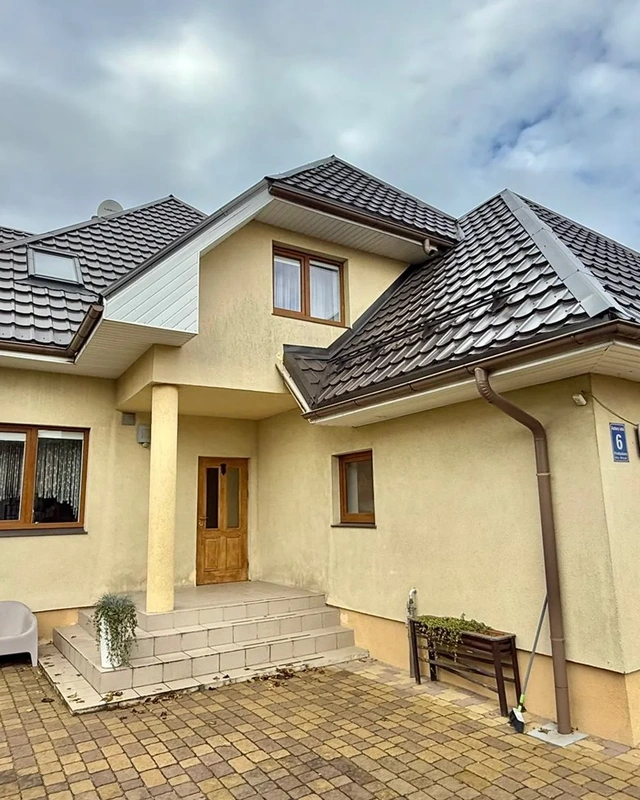 Liela ģimenes māja Dreiliņos