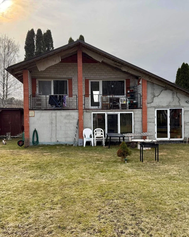 Kompakta ģimenes māja Dzērumos