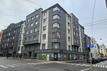3 istabu dzīvoklis centrā