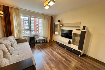 Divistabu dzīvoklis Kauguros